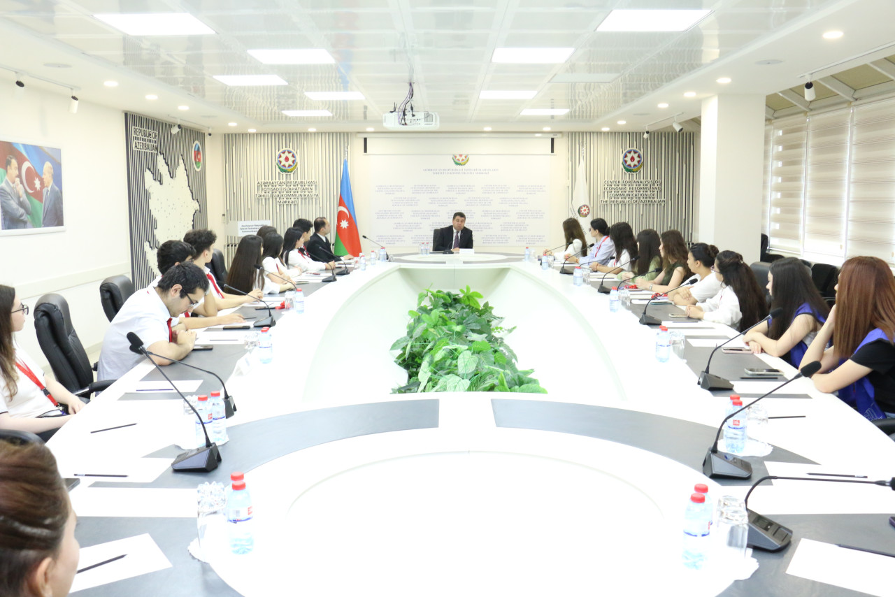"Reform Volunteers" Holds Awareness Meeting on the Occasion of Armed Forces Day